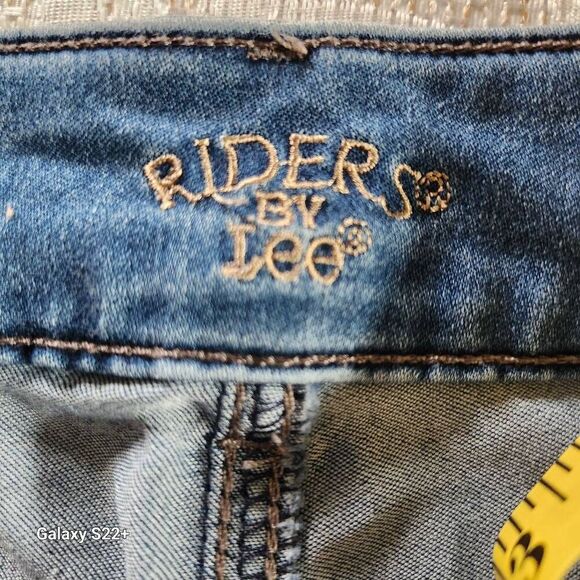 24  Riders by Lee with decorative pockets - Picture 3 of 5